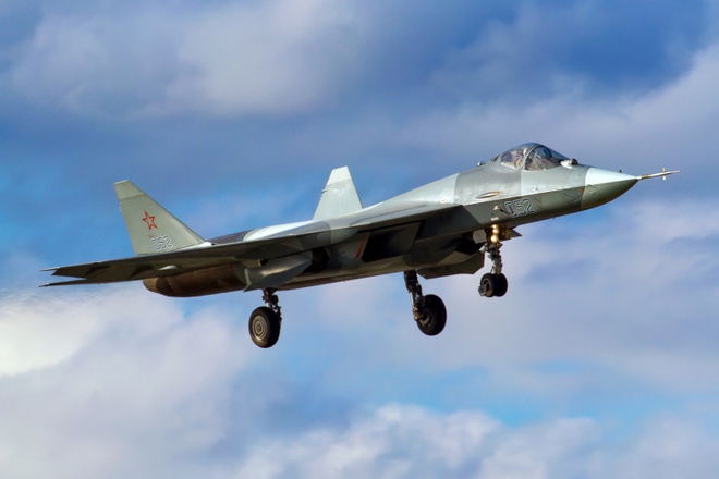 Máy bay PAK-FA của Nga khiến các tướng Mỹ kinh sợ - Ảnh 1.
