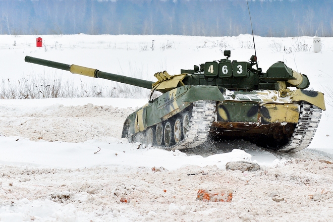 Luôn luôn trực chiến: Sư đoàn xe tăng Kantemirovskaya bảo vệ Kremlin - Ảnh 13.