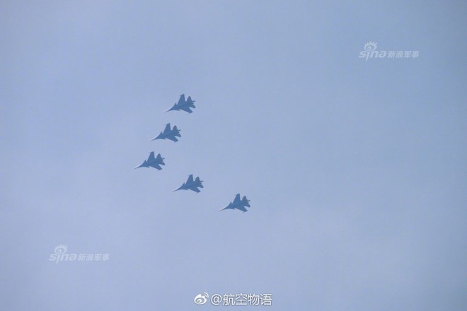 Vì sao phi đội tiêm kích Su-30SM chưa thể hạ cánh xuống Nội Bài? - Ảnh 6.