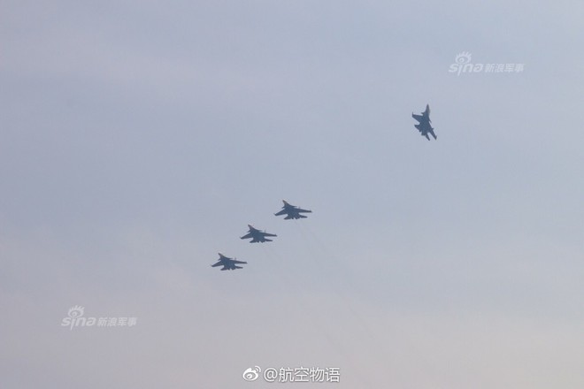 Vì sao phi đội tiêm kích Su-30SM chưa thể hạ cánh xuống Nội Bài? - Ảnh 7.