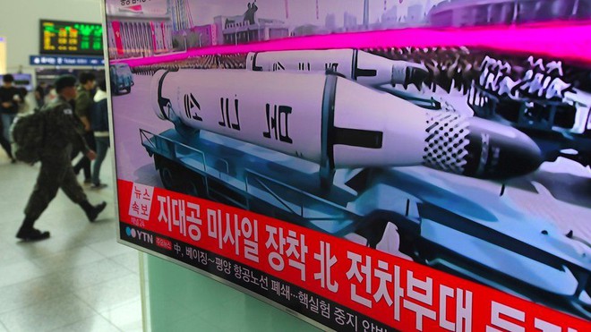 Triều Tiên không phải là nước duy nhất dùng vũ khí đồ chơi - Ảnh 1.