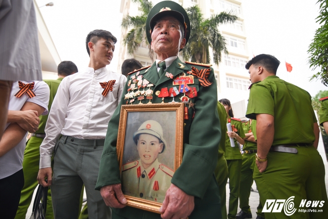 Video, ảnh: Trung đoàn bất tử lần đầu xuất hiện tại Việt Nam, kỷ niệm Ngày Chiến thắng 9/5 - Ảnh 2.