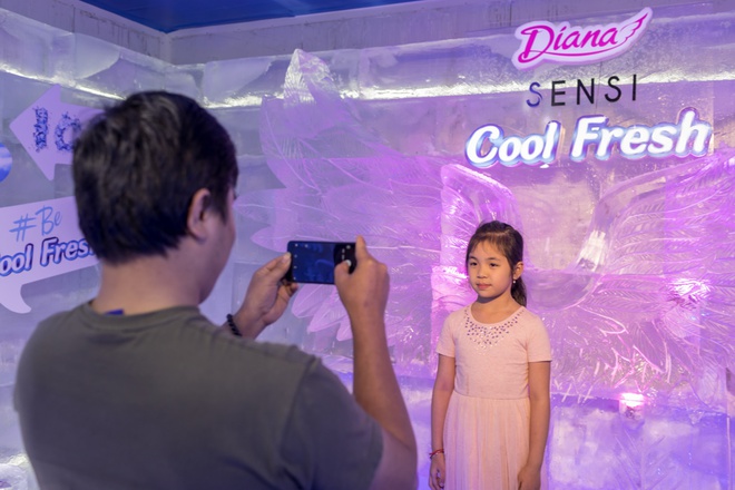 Giới trẻ hào hứng trải nghiệm Nhà băng -5 độ C mùa hè này tại Hà Nội - Ảnh 2.