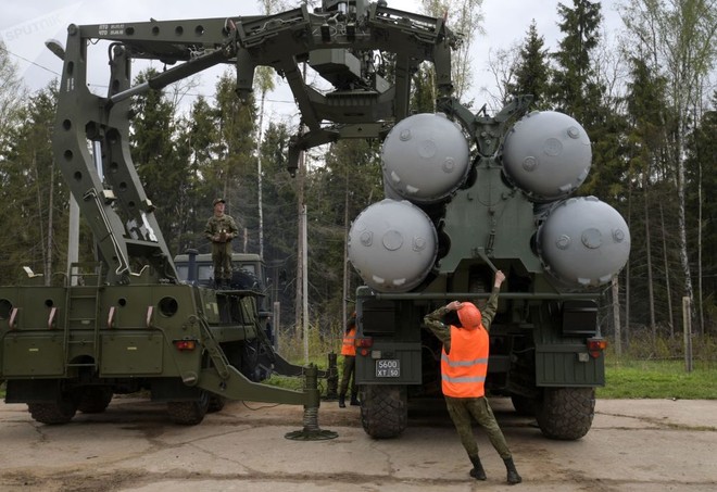 Nga thị uy sức mạnh lực lượng tên lửa bảo vệ Moscow - Ảnh 1.