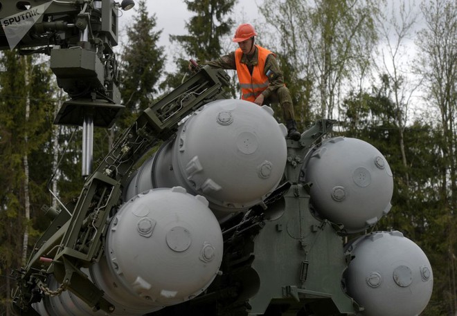 Nga thị uy sức mạnh lực lượng tên lửa bảo vệ Moscow - Ảnh 11.