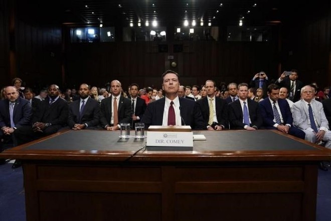 Tổng thống Trump muốn điều trần về Giám đốc FBI Comey - Ảnh 1.