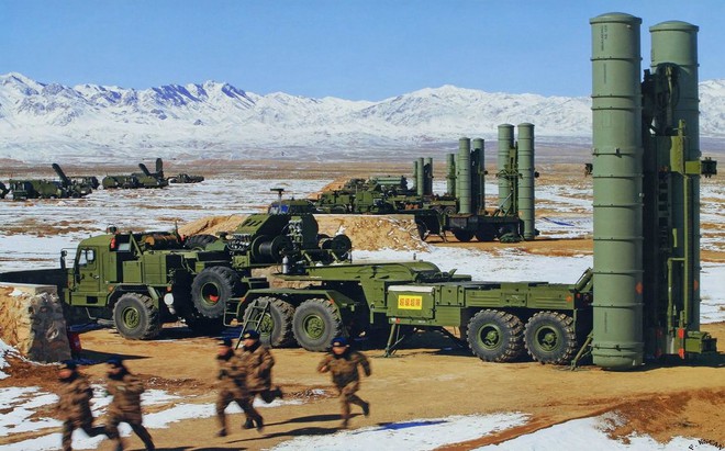 Tên lửa S-400 chinh phục Phương Đông: Hé lộ chi tiết hợp đồng quân sự mới của Nga - Ảnh 1.