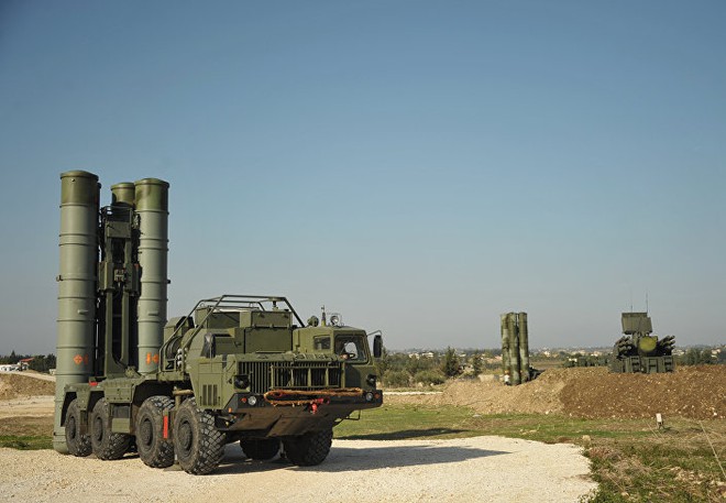 Nếu bị 2 quả tên lửa S-400 Nga truy sát, liệu tiêm kích F/A-18 Mỹ có sấp mặt? - Ảnh 2.