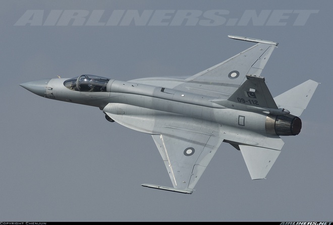 Trung Quốc lo JAS 39E đè bẹp JF-17 trên thị trường vũ khí - Ảnh 1.