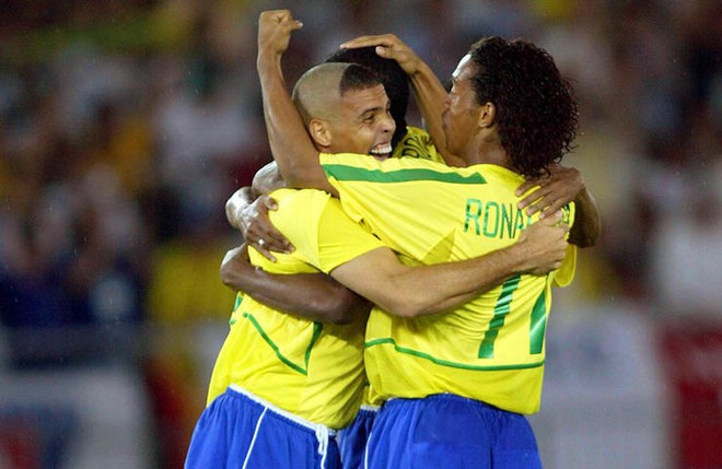 Hẹn với định mệnh: Ronaldinho, bước lên đỉnh cao từ cú đòn trả thù cho anh trai - Ảnh 16.