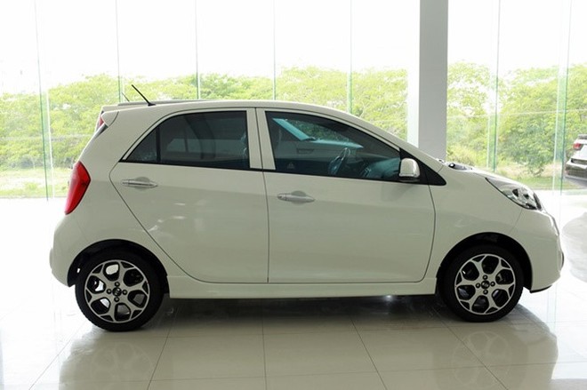 Không còn mác xe nhập, Hyundai i10 lắp ráp Việt Nam có hơn Kia Morning không? - Ảnh 1.