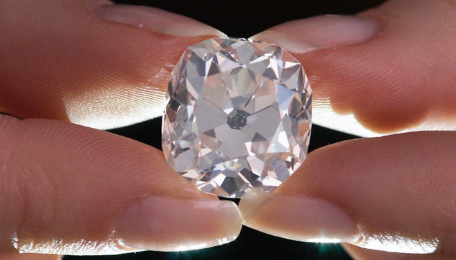 Từng có giá chỉ 300.000 đồng, giờ đây viên kim cương này đã được mua lại với giá 19 tỷ đồng - Ảnh 1.