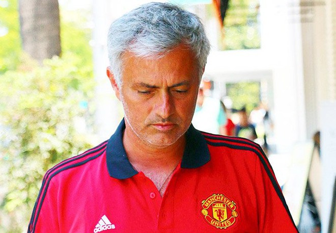 Mourinho: Mua sắm kiểu này, tôi làm sao vui nổi - Ảnh 2.