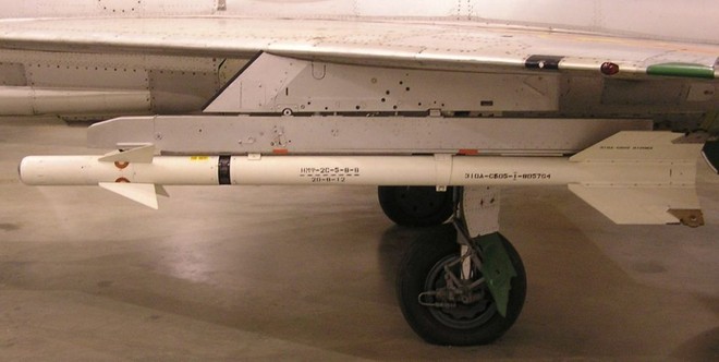 Điệp viên KGB và gói bưu kiện có cước gửi chưa đầy 100 USD mang tên lửa Sidewinder về Nga - Ảnh 1.