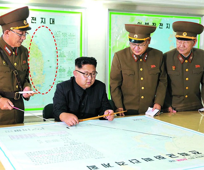 Bí mật bất ngờ trong tấm bản đồ sau lưng Kim Jong Un - Ảnh 1.