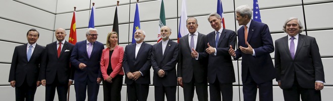 Mỹ - Iran khẩu chiến: Xé bỏ thỏa thuận hạt nhân, bùng phát đối đầu quân sự? - Ảnh 1.