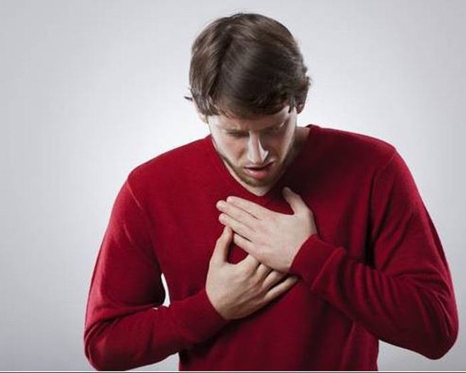 Bệnh mạch vành có thể khiến bạn nhồi máu cơ tim: Những triệu chứng phải để ý ngay kẻo muộn - Ảnh 3.