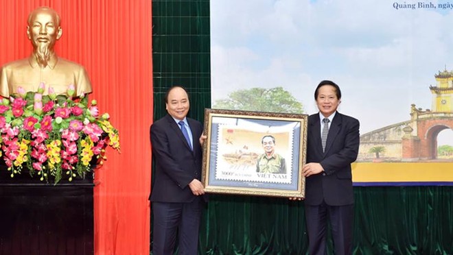 Thủ tướng ký phát hành bộ tem đặc biệt “Đại tướng Võ Nguyên Giáp - Ảnh 1.