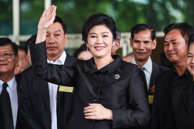 Thái Lan lùng sục từng xe tìm bà Yingluck - Ảnh 2.