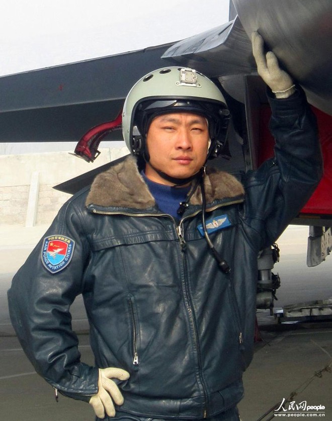 Chuyện phi công không quân Trung Quốc tử nạn khi bay tập - Ảnh 1.
