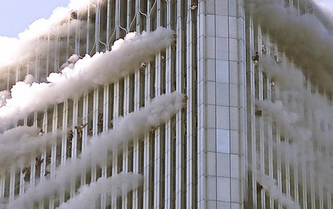 Những hình ảnh khiến nước Mỹ không thể quên vụ khủng bố 11/9 - Ảnh 2.