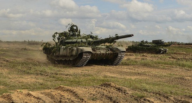 Dàn xe tăng thiết giáp dũng mãnh của Nga và Belarus trong tập trận Zapad-2017 - Ảnh 2.