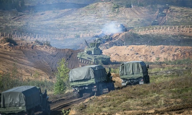 Ông Putin thị sát tập trận, các nước Baltic sợ Nga chuẩn bị căn cứ tấn công phương Tây - Ảnh 1.