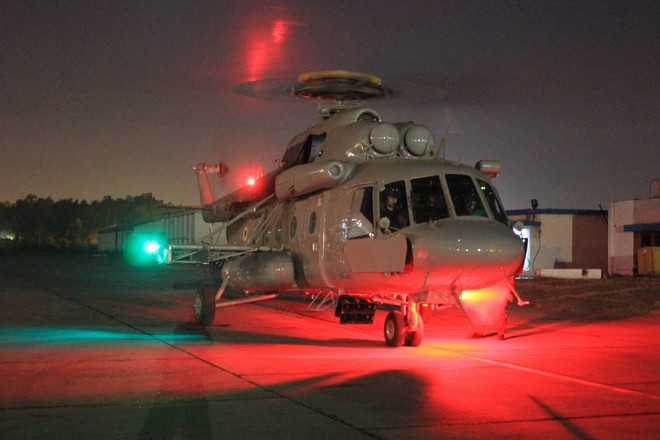 Khách VIP thoát chết khi bay trên trực thăng của Biên phòng Ấn Độ mà không biết! - Ảnh 2.