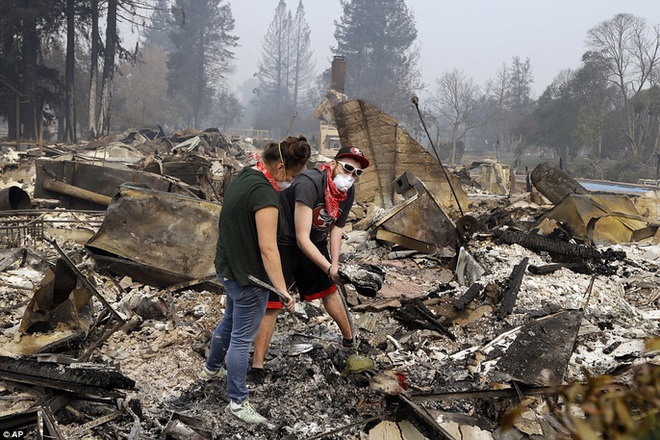 Cháy rừng ở California: Cứ như bị tấn công hạt nhân - Ảnh 2.