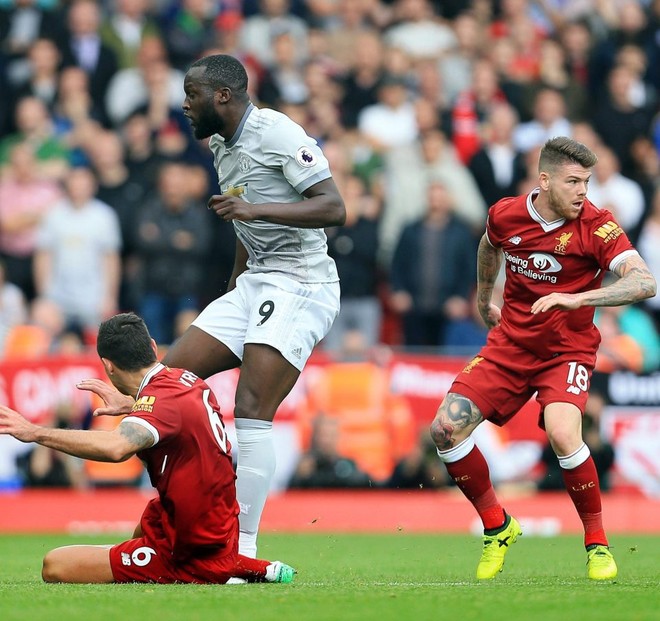 Lukaku: Giỏi bắt nạt kẻ yếu, tắt điện trước đối thủ mạnh - Ảnh 4.