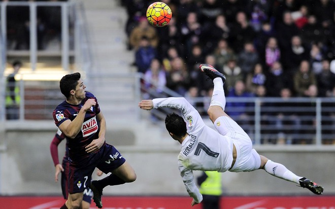 Real Madrid vs Eibar: Giải hạn cho Ronaldo - Ảnh 1.