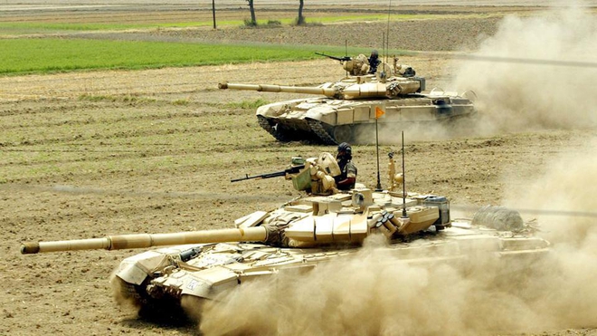 Ukraine từng định “cướp” bản hợp đồng xe tăng T-90 với Ấn Độ của Nga - Ảnh 2.