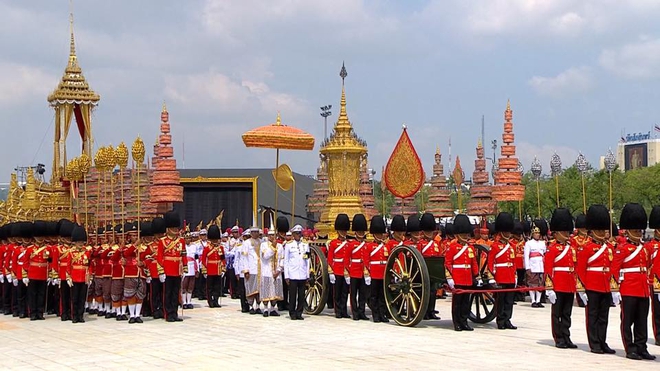 Toàn cảnh lễ hỏa táng cố Quốc vương Thái Lan Bhumibol - Ảnh 14.