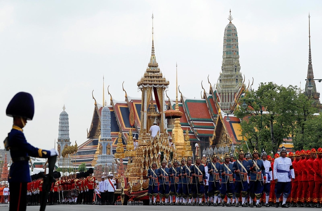 Toàn cảnh lễ hỏa táng cố Quốc vương Thái Lan Bhumibol - Ảnh 15.