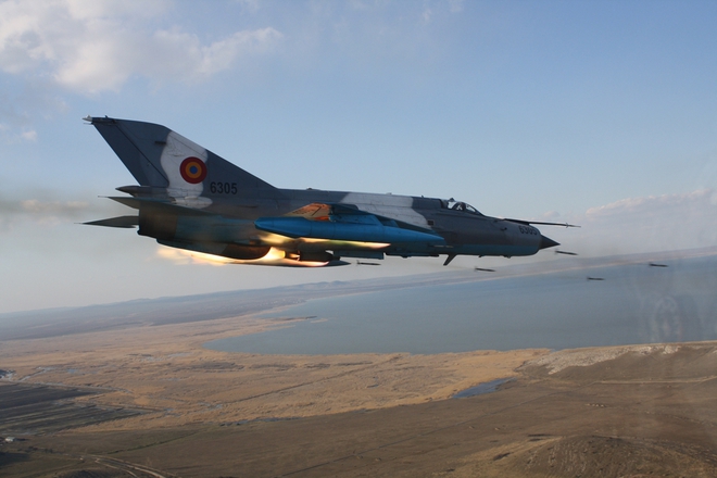 “Ông già gân” MiG-21 vẫn tả xung hữu đột khắp các chiến trường: 100 năm vẫn bay tốt? - Ảnh 1.