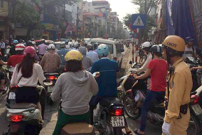 Bộ GTVT lên tiếng về quy hoạch ga Hà Nội: Nguy cơ quá tải hạ tầng - Ảnh 1.