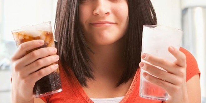 Điều tồi tệ này có thể xảy ra với cơ thể nếu uống nhiều hơn 2 lon nước giải khát mỗi tuần - Ảnh 3.