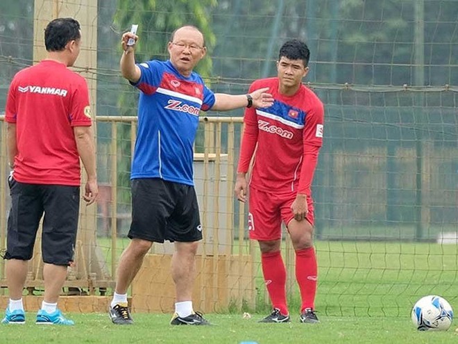 Thời ông Park chẳng khác đời thầy Chung - Ảnh 1.