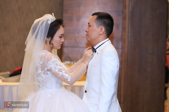 Quán quân Vietnam Idol 2014 Nhật Thủy rạng rỡ trong đám cưới với bạn trai doanh nhân - Ảnh 2.