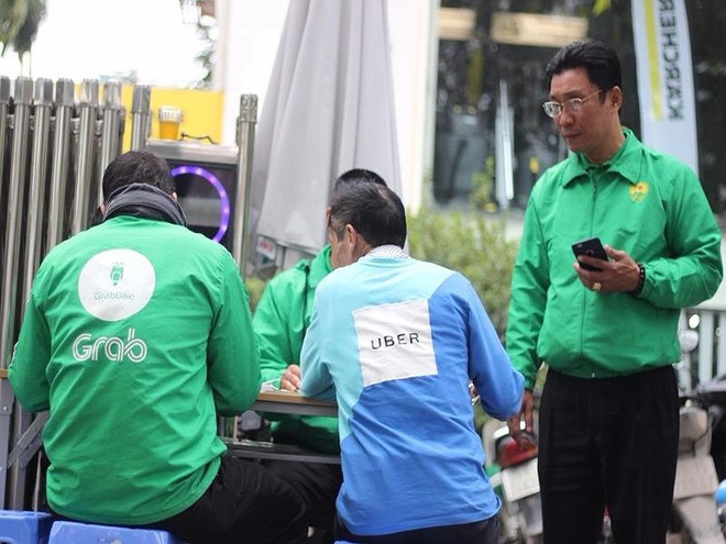 Uber, Grab rất giỏi trong việc lách luật - Ảnh 1.