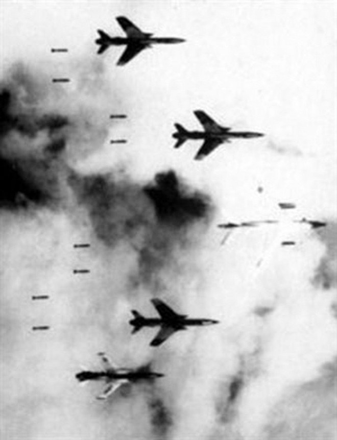Anh hùng phi công tiết lộ lý do hạ gục pháo đài bay bất khả xâm phạm đầu tiên của Mỹ - Ảnh 2.