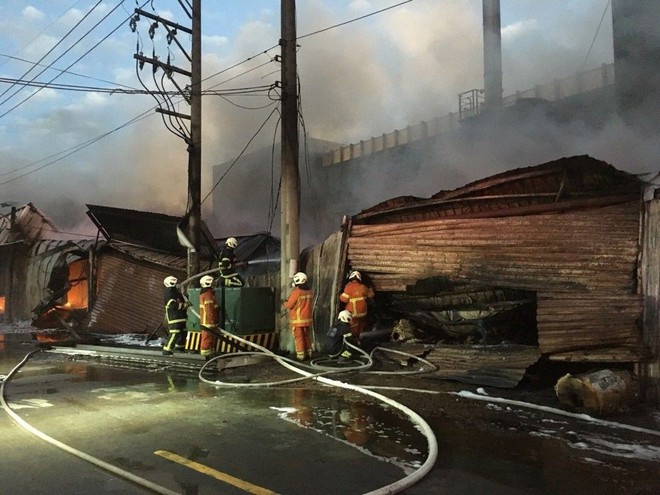 Cháy công xưởng ở Đài Loan, 6 người Việt Nam tử vong, thi thể chưa được nhận dạng - Ảnh 2.