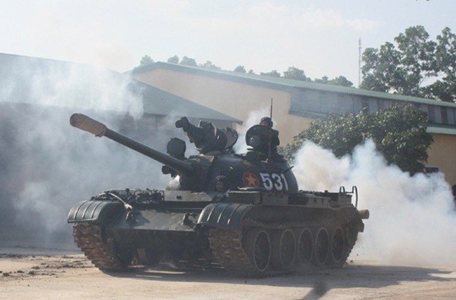 Khởi động xe tăng T-90 hay T-55: Yêu cầu tối thượng - Nhấn nút là nổ được ngay   - Ảnh 2.