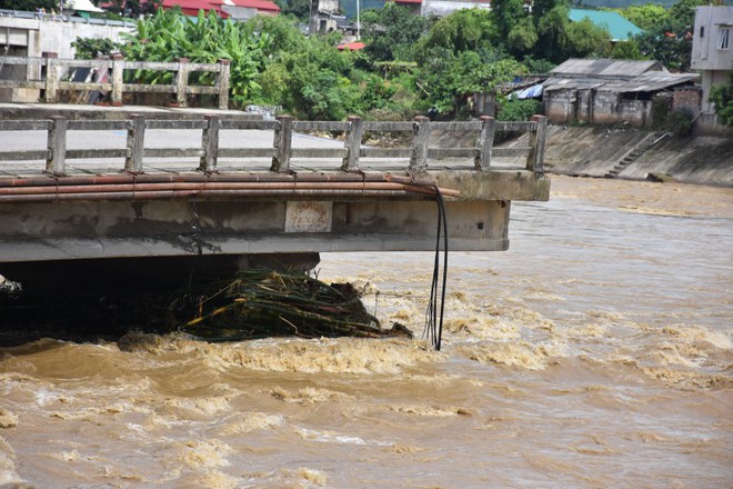 Công bố nguyên nhân sập cầu Ngòi Thia, 8 người chết và mất tích - Ảnh 1.