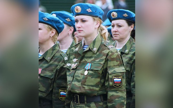 12 quốc gia có nữ quân nhân đẹp nhất thế giới - Ảnh 19.