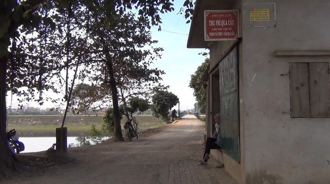 Hà Nội: Sau 19 năm BOT làng tự lập trạm thu phí, huyện mới yêu cầu dừng - Ảnh 1.