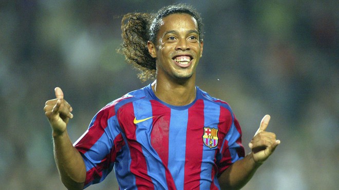 CĐV Real Madrid chưa bao giờ vỗ tay tán thưởng Messi như với Ronaldinho - Ảnh 1.
