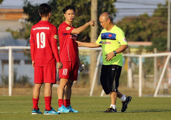 ĐKVĐ Thai League chốt hợp đồng với Hoàng Vũ Samson, U23 Việt Nam sẽ loại 4 cầu thủ - Ảnh 1.