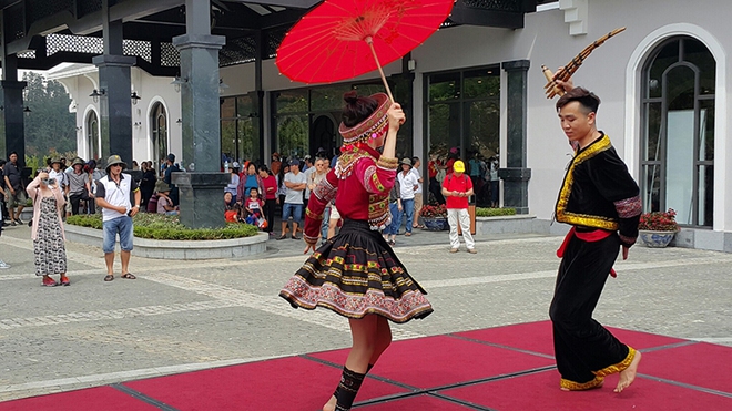 Lên Sun World Fansipan Legend tránh nóng, ngắm hoa - Ảnh 11.