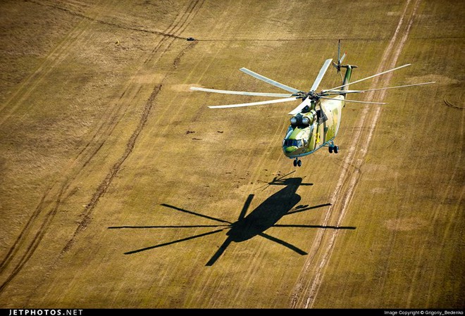 Trực thăng “lực sĩ bay” Mi-26 của Nga - Ảnh 14.